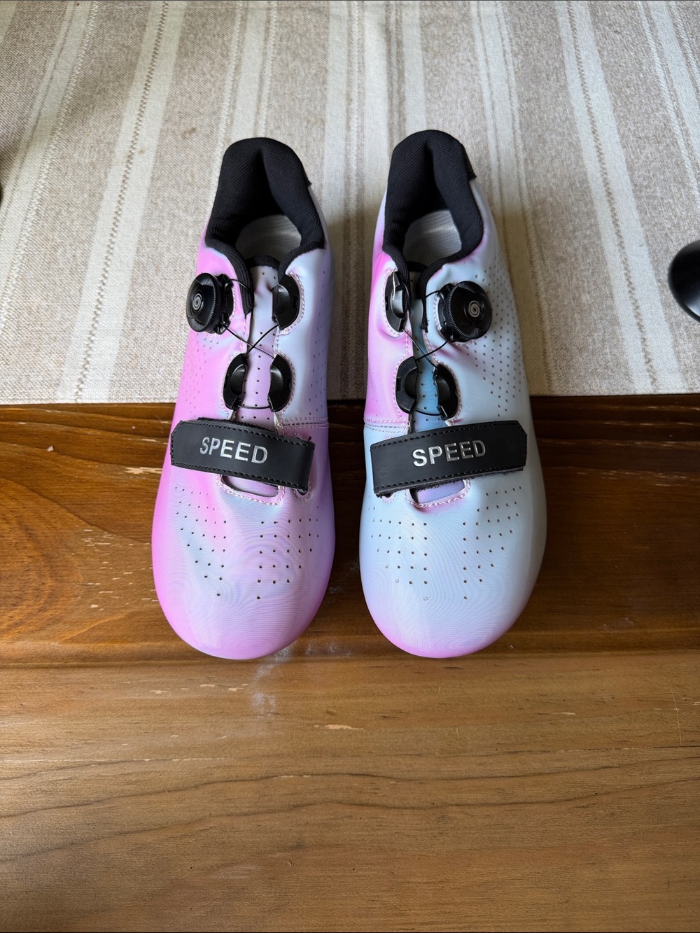 SPEED WomenCycling Shoes in Pink/Purple Gradient